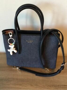Kate Spade New York Eva Denim Zip Top Satchel
Crossbody Bag w/Dog Keychain
Charm